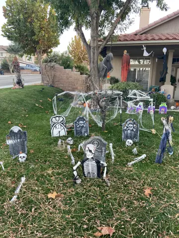 My Dad Loves Halloween preview